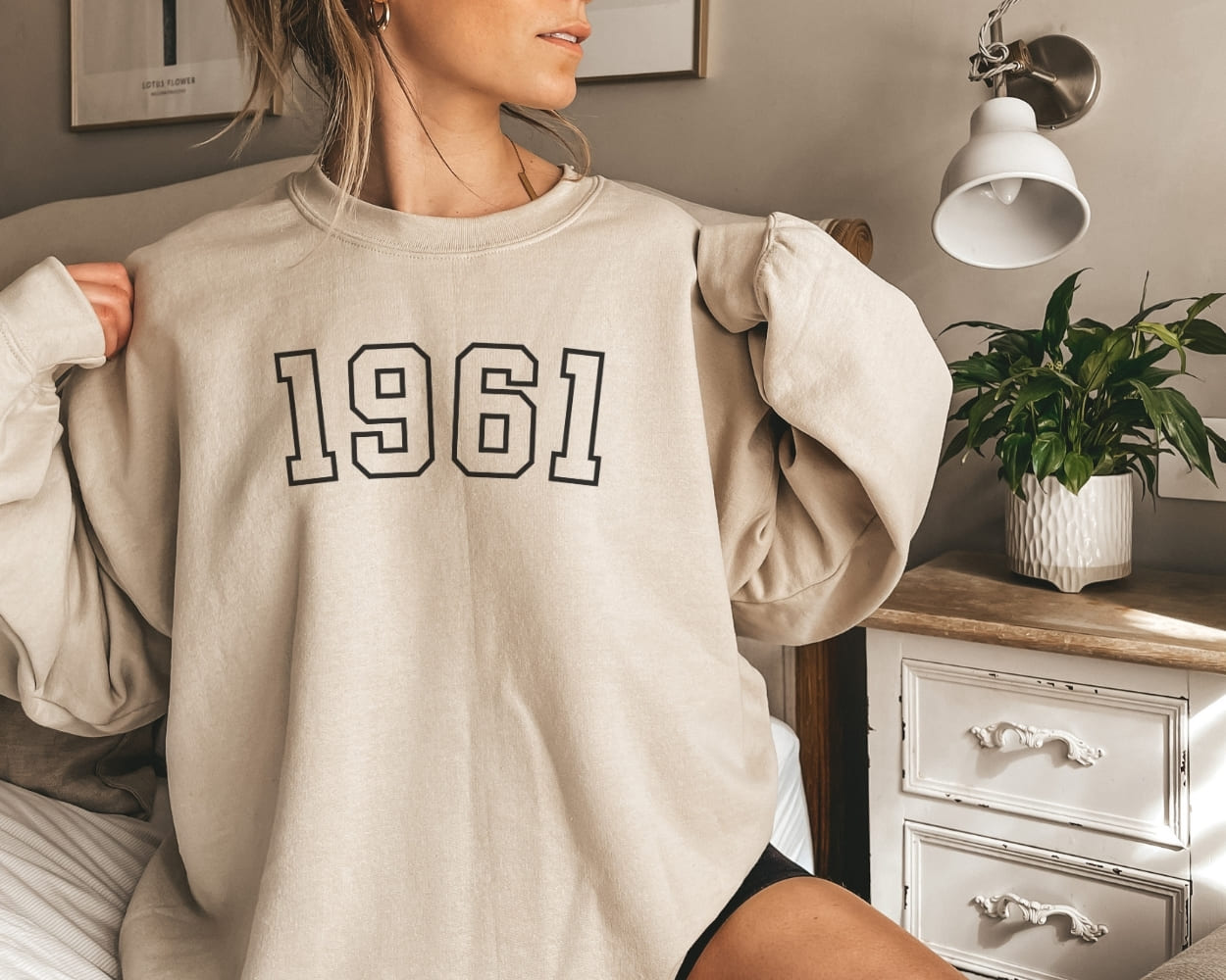 1961 Sweatshirt, 63rd Birthday Sweater, Born in 1961 Gift